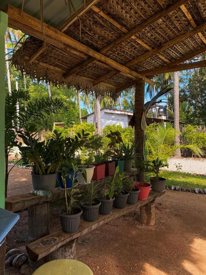 Elena Garden Resort And Restaurant Trincomalee Bagian luar foto